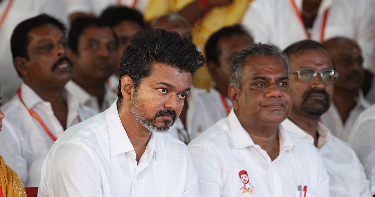 Vijay: எம்.ஜி.ஆரை பின்பற்ற முயன்ற த.வெ.க; விக்கிரவாண்டியை விஜய் லாக் செய்த பின்னணி! | scenes behind TVK head Vijay locked Vikravandi for the Partys first conference